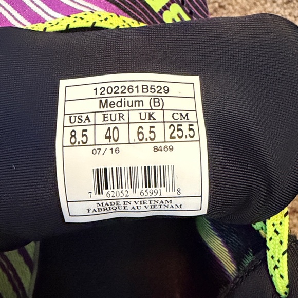 Brooks Hyperion - Picture 2 of 5